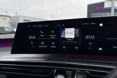 KW74FXD PEUGEOT 5008 1.2 HYBRID GT e-DSC6 Euro 6 (s/s) 5dr Thumbnail #18