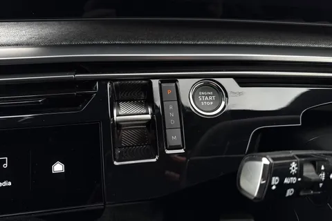 KW74FXD PEUGEOT 5008 1.2 HYBRID GT e-DSC6 Euro 6 (s/s) 5dr Thumbnail #24