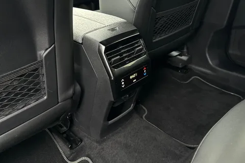 KW74FXD PEUGEOT 5008 1.2 HYBRID GT e-DSC6 Euro 6 (s/s) 5dr Thumbnail #29