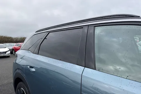 KW74FXD PEUGEOT 5008 1.2 HYBRID GT e-DSC6 Euro 6 (s/s) 5dr Thumbnail #38