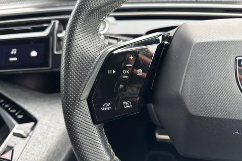 KW74FXD PEUGEOT 5008 1.2 HYBRID GT e-DSC6 Euro 6 (s/s) 5dr Thumbnail #41