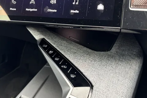 KW74FXD PEUGEOT 5008 1.2 HYBRID GT e-DSC6 Euro 6 (s/s) 5dr Thumbnail #57