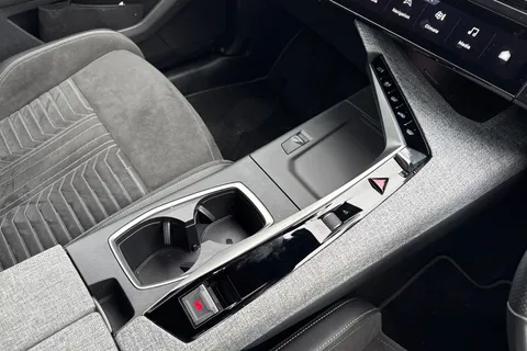 KW74FXD PEUGEOT 5008 1.2 HYBRID GT e-DSC6 Euro 6 (s/s) 5dr Thumbnail #58