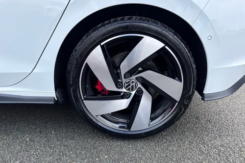 WJ25CGF Volkswagen Golf 2.0 TSI 265 GTI 5dr DSG | Heated Seats | Tilting Panoramic Sun Roof Thumbnail #12