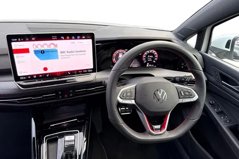 WJ25CGF Volkswagen Golf 2.0 TSI 265 GTI 5dr DSG | Heated Seats | Tilting Panoramic Sun Roof Thumbnail #18