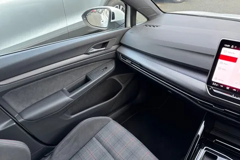 WJ25CGF Volkswagen Golf 2.0 TSI 265 GTI 5dr DSG | Heated Seats | Tilting Panoramic Sun Roof Thumbnail #20