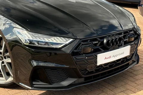 BW25EWB Audi A7 Black Edition 50 TFSI e quattro 299 PS S tronic Thumbnail #9