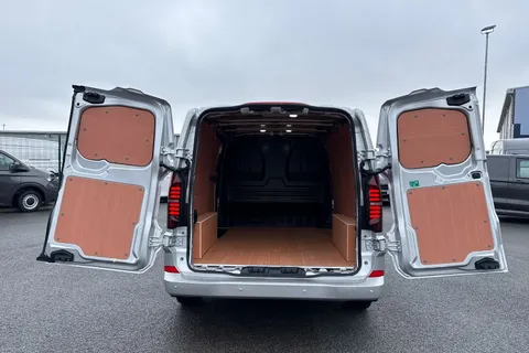 DE75GZZ Volkswagen Transporter 2.0 TDI 110 Commerce Pro Van Thumbnail #7