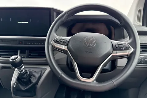 DE75GZZ Volkswagen Transporter 2.0 TDI 110 Commerce Pro Van Thumbnail #18