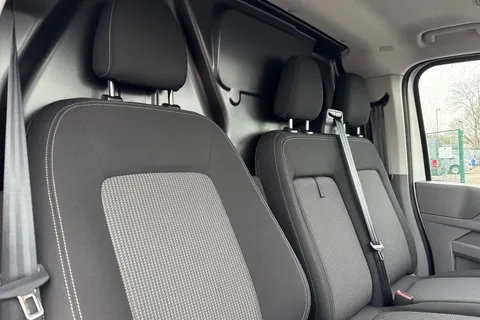 DE75GZZ Volkswagen Transporter 2.0 TDI 110 Commerce Pro Van Thumbnail #24