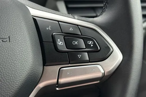 DE75GZZ Volkswagen Transporter 2.0 TDI 110 Commerce Pro Van Thumbnail #41