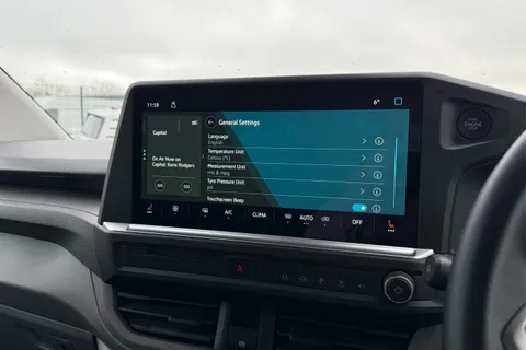 DE75GZZ Volkswagen Transporter 2.0 TDI 110 Commerce Pro Van Thumbnail #52