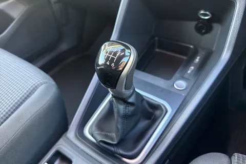 PF75AWM Volkswagen Caddy Cargo Commerce Plus SWB 102 PS 2.0 TDI 6sp Manual Thumbnail #22