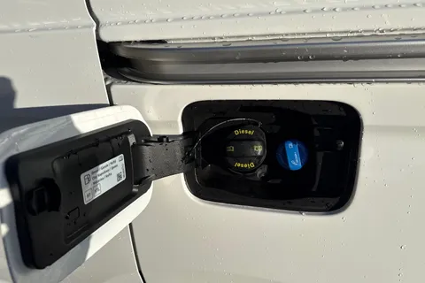 PF75AWM Volkswagen Caddy Cargo Commerce Plus SWB 102 PS 2.0 TDI 6sp Manual Thumbnail #29