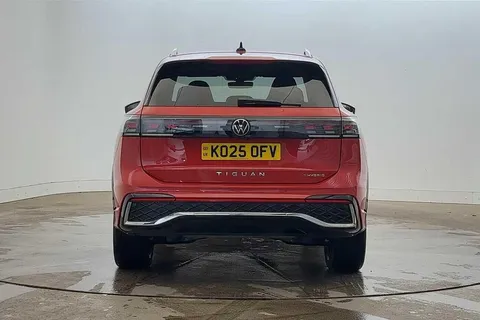 KO25OFV Volkswagen Tiguan 1.5 TSI 272 eHybrid R-Line 5dr DSG | Heated Seats | Rear Camera Thumbnail #9
