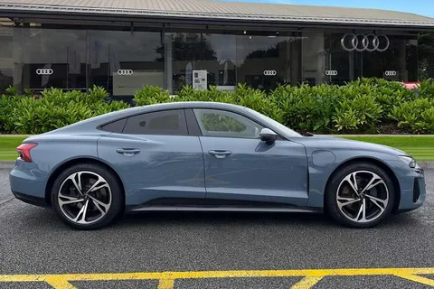 LY72BVD Audi e-tron GT Vorsprung quattro 350,00 kW Thumbnail #4