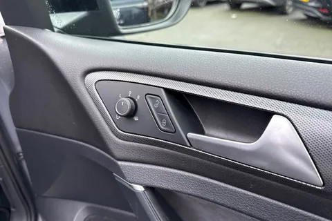 R666TCR Volkswagen Golf 2.0 TSI 290 GTI TCR 5dr DSG | Akrapovic exhaust | Graphics Pack Thumbnail #21