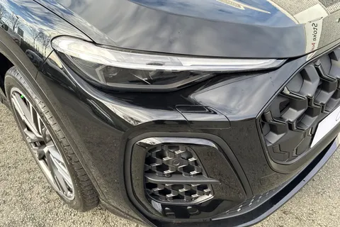  Audi Q5 2.0 TDI Edition 1 Sportback S Tronic quattro Euro 6 (s/s) 5dr Thumbnail #9