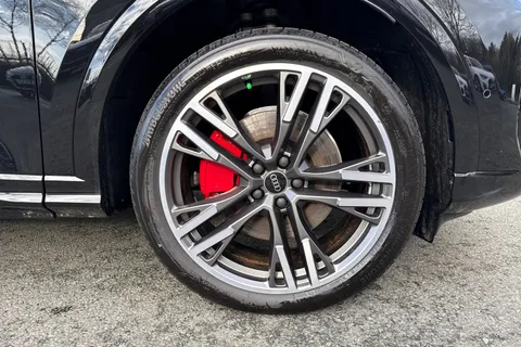  Audi Q5 2.0 TDI Edition 1 Sportback S Tronic quattro Euro 6 (s/s) 5dr Thumbnail #10