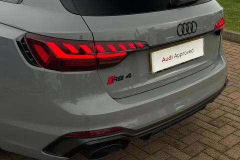 7 of 65 for Audi RS 4 RS 4 Avant edition 25 years 470 PS tiptronic