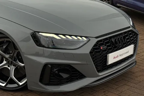 8 of 65 for Audi RS 4 RS 4 Avant edition 25 years 470 PS tiptronic