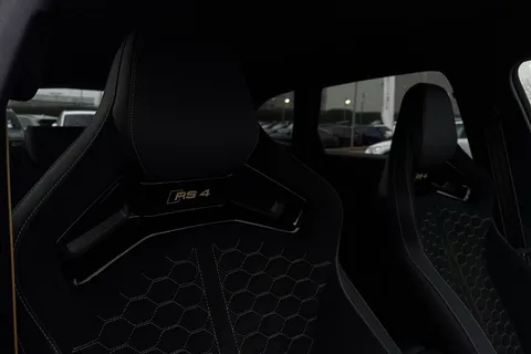 23 of 65 for Audi RS 4 RS 4 Avant edition 25 years 470 PS tiptronic