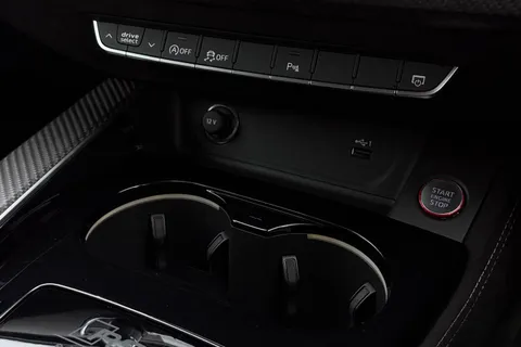 43 of 65 for Audi RS 4 RS 4 Avant edition 25 years 470 PS tiptronic