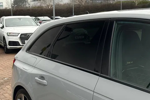 52 of 65 for Audi RS 4 RS 4 Avant edition 25 years 470 PS tiptronic