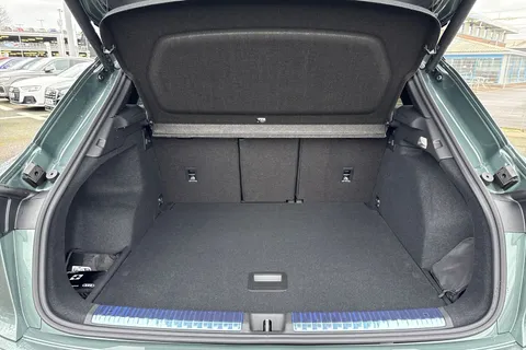  Audi Q3 2.0 TDI S line S Tronic Euro 6 (s/s) 5dr Thumbnail #7