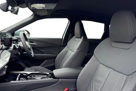  Audi Q3 2.0 TDI S line S Tronic Euro 6 (s/s) 5dr Thumbnail #16