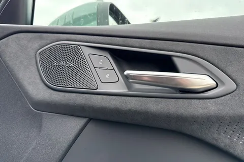  Audi Q3 2.0 TDI S line S Tronic Euro 6 (s/s) 5dr Thumbnail #21