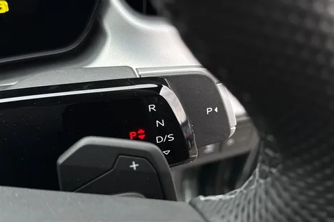  Audi Q3 2.0 TDI S line S Tronic Euro 6 (s/s) 5dr Thumbnail #23