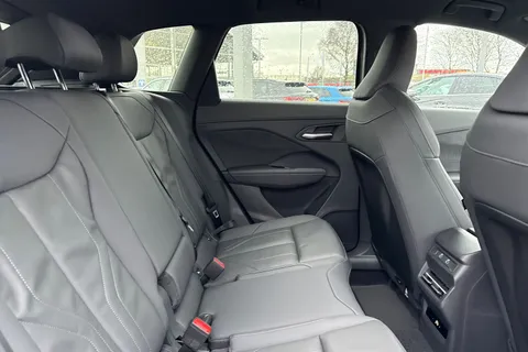  Audi Q3 2.0 TDI S line S Tronic Euro 6 (s/s) 5dr Thumbnail #38