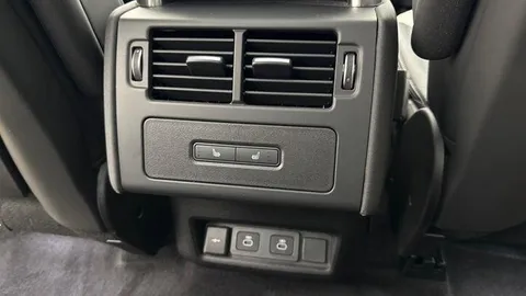 KK24GWE Land Rover Discovery 3.0 D350 Dynamic HSE 5dr Thumbnail #18