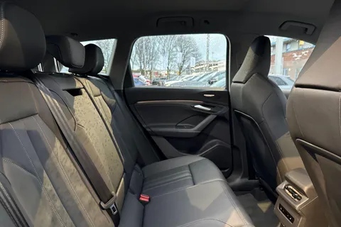 KS74VLP Audi Q6 E-Tron 100kWh Sport Auto quattro 5dr Thumbnail #12