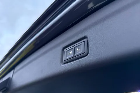 KS74VLP Audi Q6 E-Tron 100kWh Sport Auto quattro 5dr Thumbnail #13