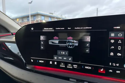 KS74VLP Audi Q6 E-Tron 100kWh Sport Auto quattro 5dr Thumbnail #28