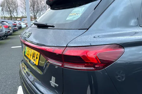 KS74VLP Audi Q6 E-Tron 100kWh Sport Auto quattro 5dr Thumbnail #42