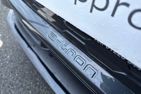 KS74VLP Audi Q6 E-Tron 100kWh Sport Auto quattro 5dr Thumbnail #49