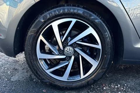 PF69VVK Volkswagen Golf 1.5 TSI EVO Match Edition Euro 6 (s/s) 5dr Thumbnail #13