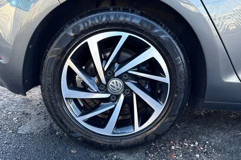 PF69VVK Volkswagen Golf 1.5 TSI EVO Match Edition Euro 6 (s/s) 5dr Thumbnail #14