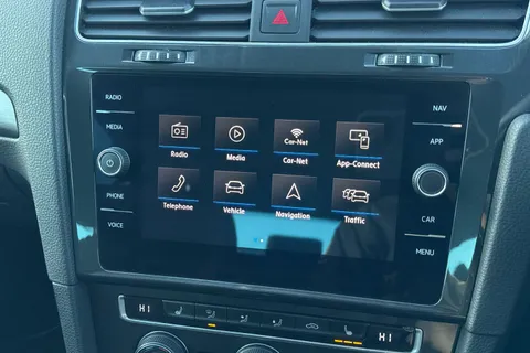 PF69VVK Volkswagen Golf 1.5 TSI EVO Match Edition Euro 6 (s/s) 5dr Thumbnail #18