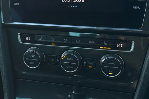 PF69VVK Volkswagen Golf 1.5 TSI EVO Match Edition Euro 6 (s/s) 5dr Thumbnail #23