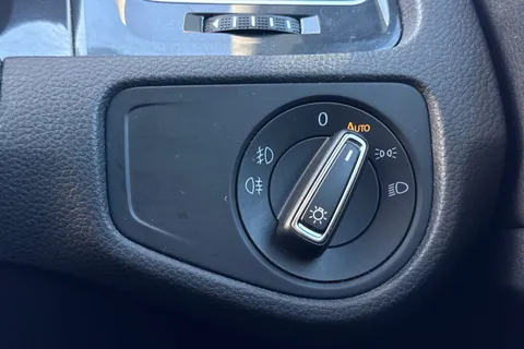 PF69VVK Volkswagen Golf 1.5 TSI EVO Match Edition Euro 6 (s/s) 5dr Thumbnail #39