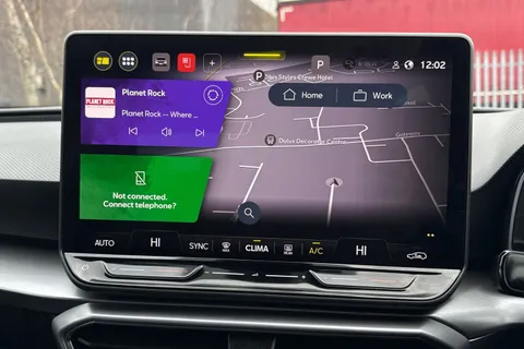 FV25DBY SEAT Leon 1.5 eTSI MHEV FR DSG Euro 6 (s/s) 5dr Thumbnail #18