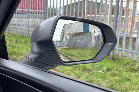 FV25DBY SEAT Leon 1.5 eTSI MHEV FR DSG Euro 6 (s/s) 5dr Thumbnail #22