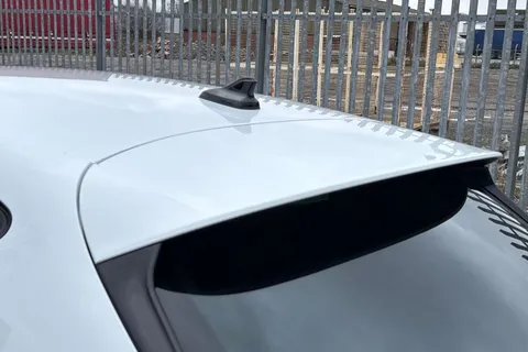 FV25DBY SEAT Leon 1.5 eTSI MHEV FR DSG Euro 6 (s/s) 5dr Thumbnail #27