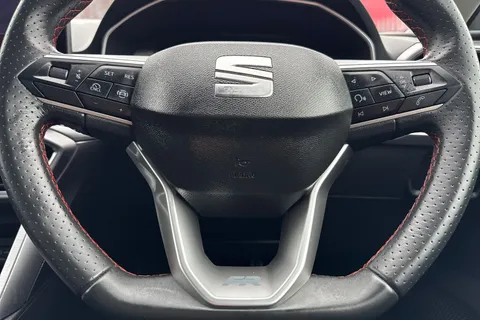 FV25DBY SEAT Leon 1.5 eTSI MHEV FR DSG Euro 6 (s/s) 5dr Thumbnail #36
