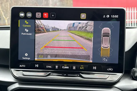 FV25DBY SEAT Leon 1.5 eTSI MHEV FR DSG Euro 6 (s/s) 5dr Thumbnail #39