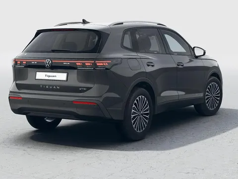  Volkswagen Tiguan 1.5 eTSI MHEV Match DSG Euro 6 (s/s) 5dr Thumbnail #3